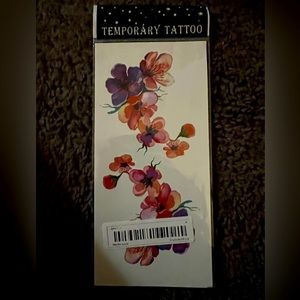 Very nice temporary body art/temporary tattoos